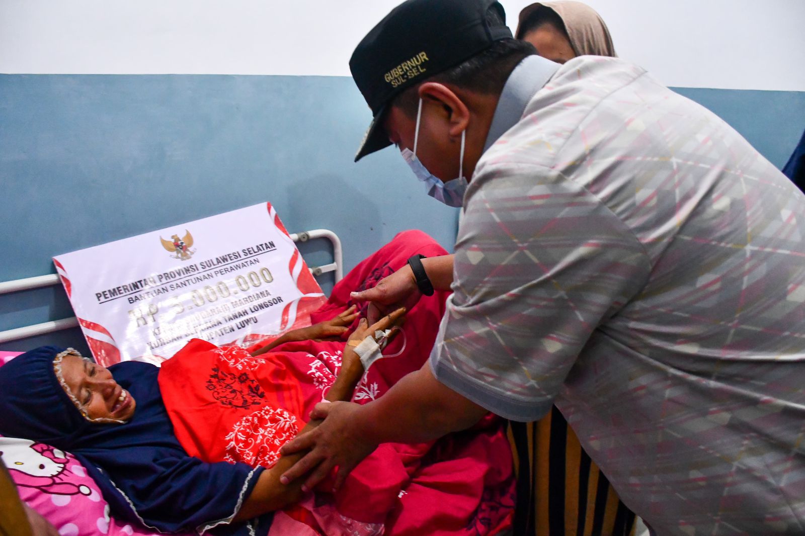 Pj Gubernur Kunjungi Korban Longsor Bastem
